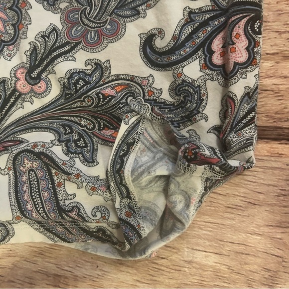 Ann Taylor Paisley Top Size Small - Picture 4 of 7